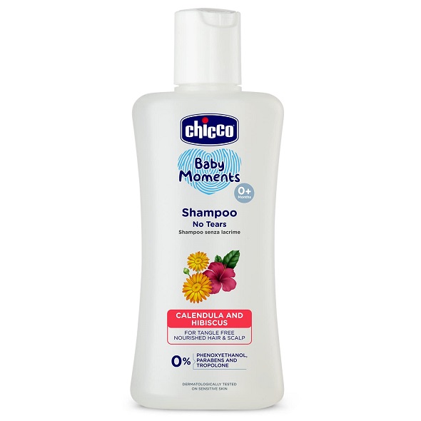 Chicco Baby Moments Shampoo for Tear-Free Bath times, Natural Ingredients, Suitable for baby’s tangle Free, smooth hair, No Phenoxyethanol and Parabens
