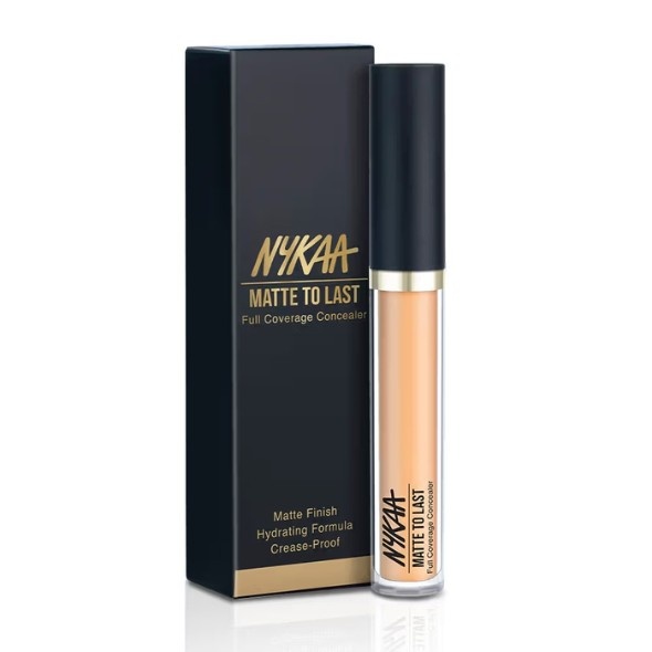 NYKAA Matte To Last Full Coverage Liquid  Concealer (03P Light, 4.5 g)