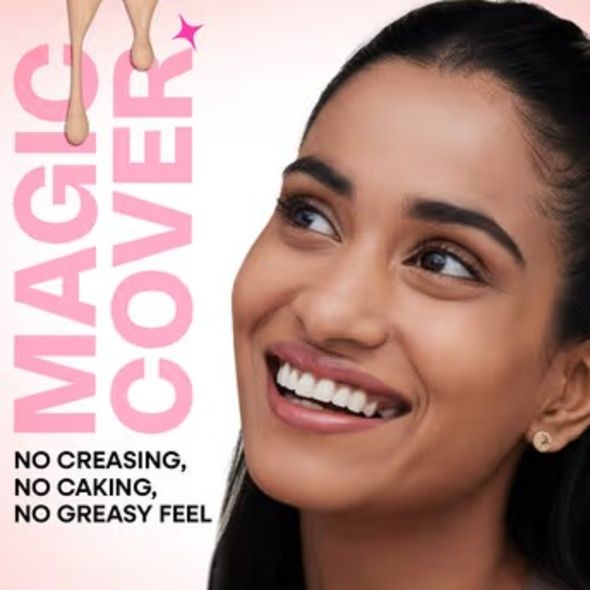 NYKAA Magic Cover Full Coverage Matte Cushion Foundation with SPF 50 PA++++ Foundation